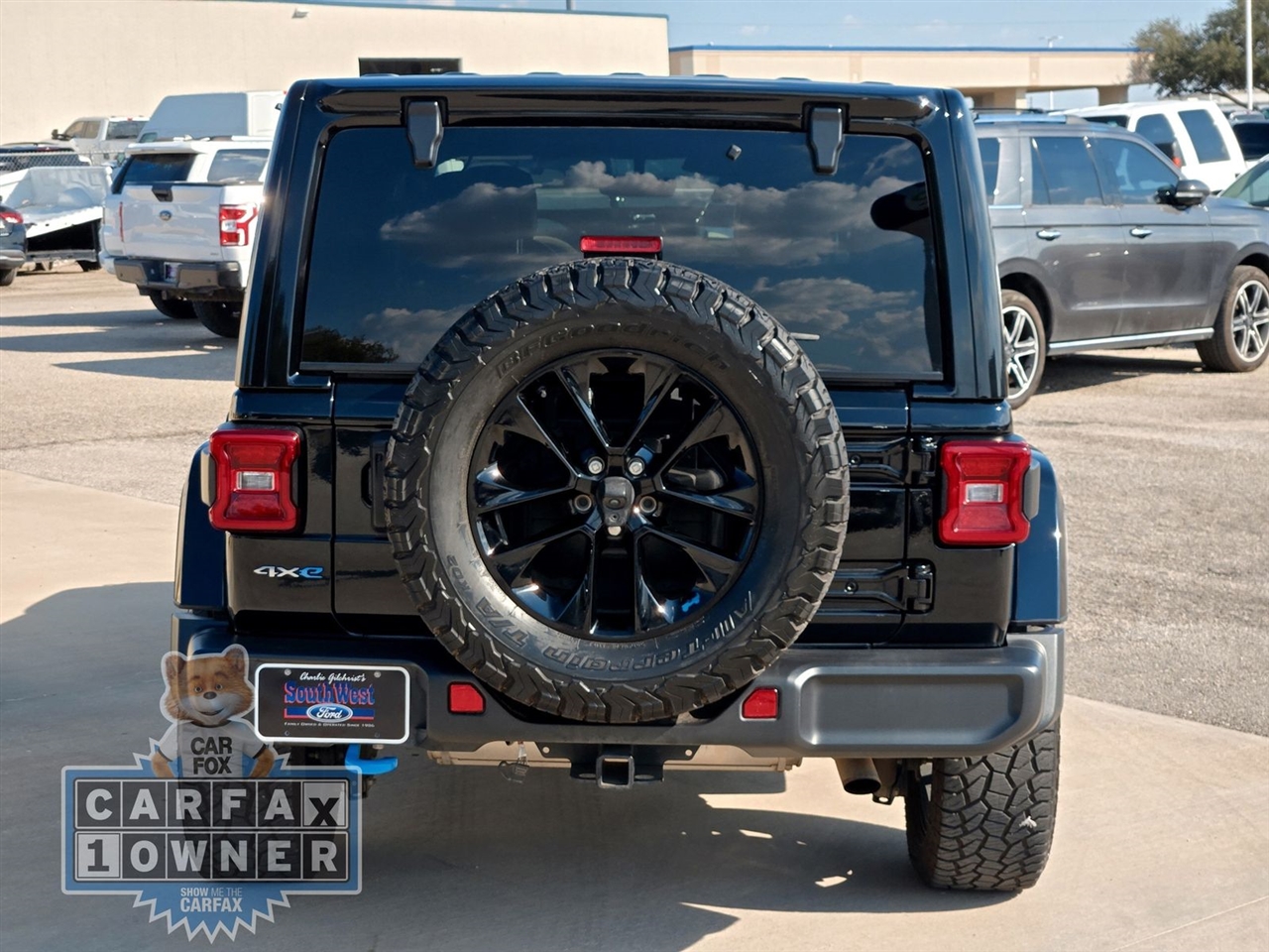 Jeep Wrangler 4xe Unlimited Sahara 4x4 2022 Jeep Wrangler 4xe Unlimited Sahara 4x4 2022