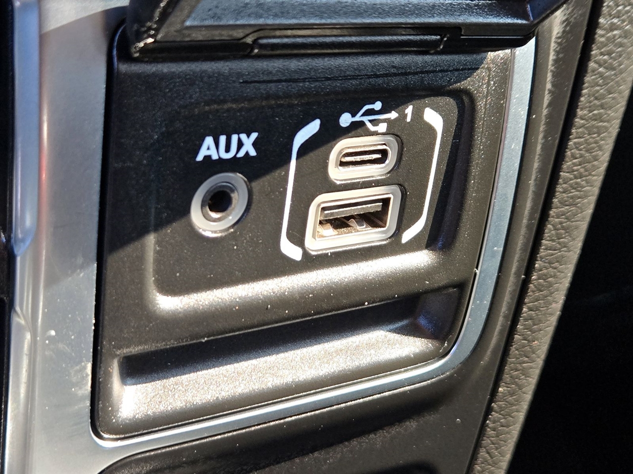 Jeep Wrangler 4xe Unlimited Sahara 4x4 2022 Jeep Wrangler 4xe Unlimited Sahara 4x4 2022