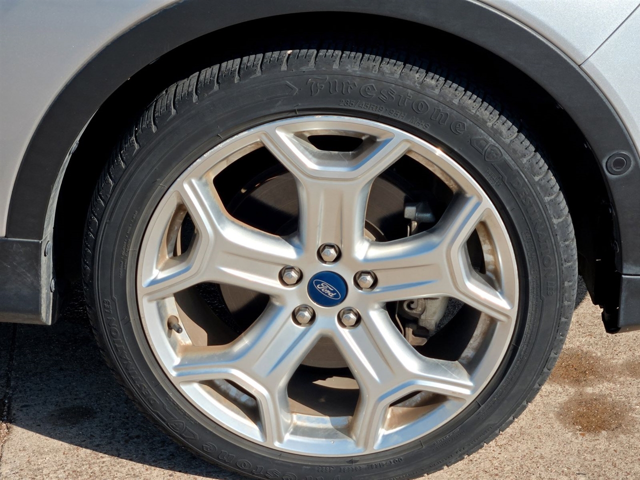 Ford Escape Titanium FWD 2019 Ford Escape Titanium FWD 2019