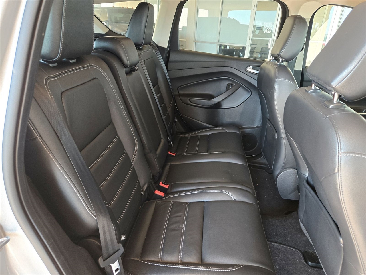 Ford Escape Titanium FWD 2019 Ford Escape Titanium FWD 2019