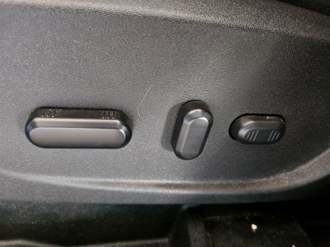 Ford Escape Titanium FWD 2019 Ford Escape Titanium FWD 2019