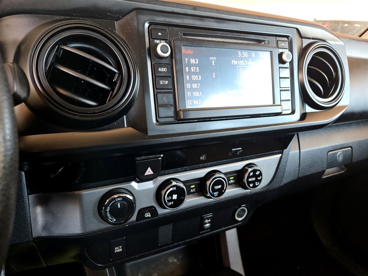 Toyota Tacoma TRD Off Road Double Cab 5' Bed V6 4x4 MT (Natl) 2018 Toyota Tacoma TRD Off Road Double Cab 5' Bed V6 4x4 MT (Natl) 2018