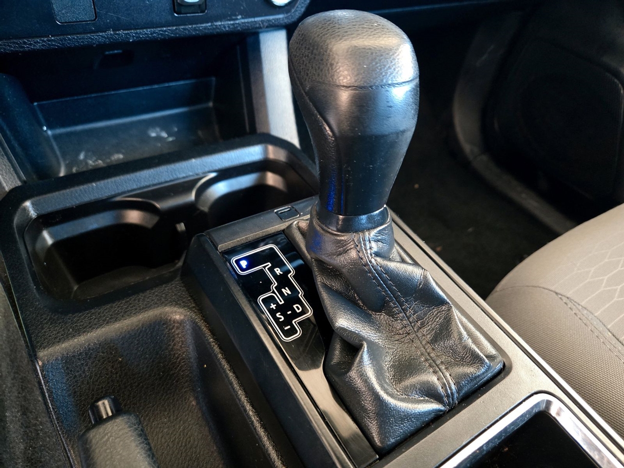 Toyota Tacoma TRD Off Road Double Cab 5' Bed V6 4x4 MT (Natl) 2018 Toyota Tacoma TRD Off Road Double Cab 5' Bed V6 4x4 MT (Natl) 2018