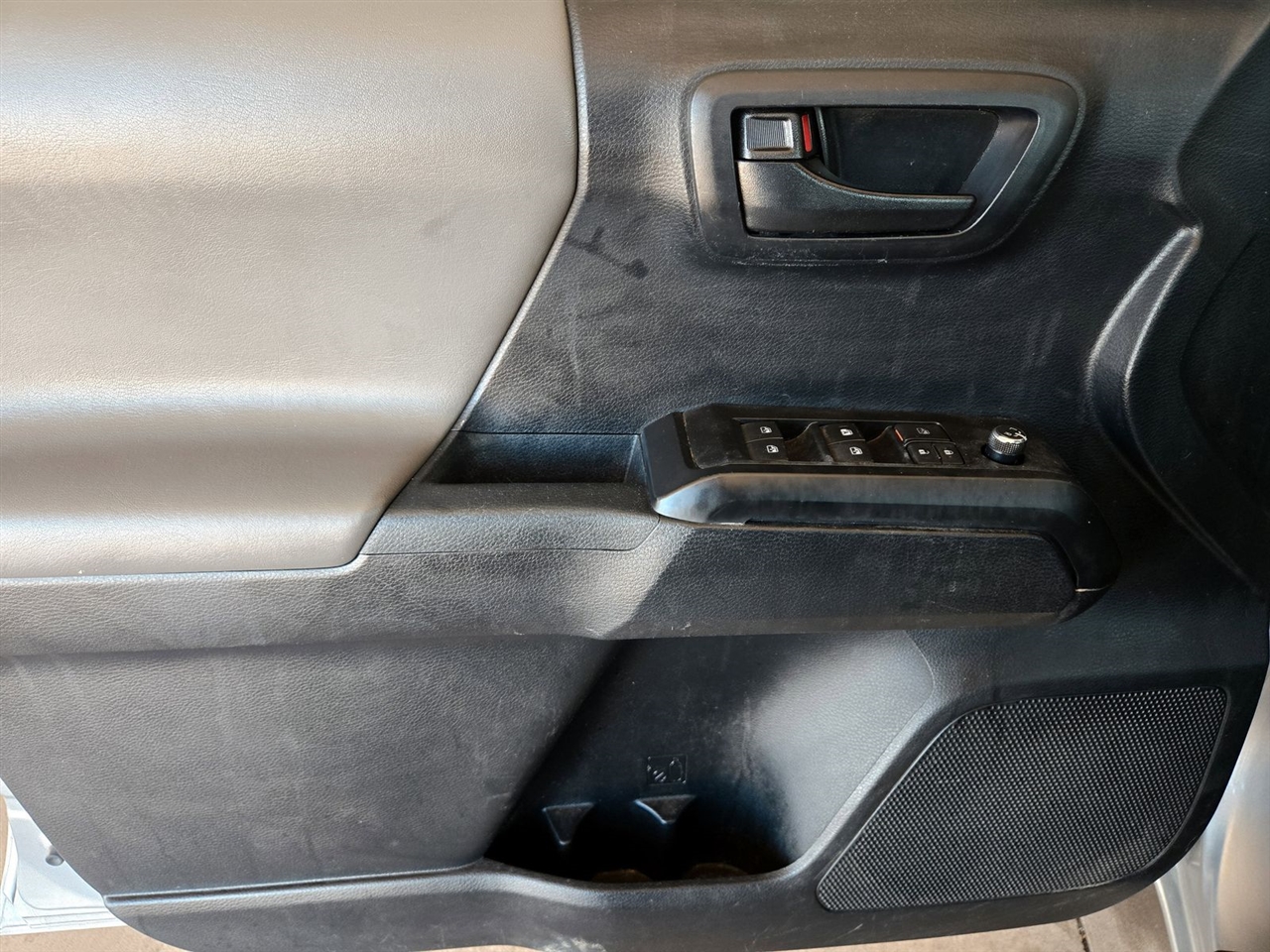 Toyota Tacoma TRD Off Road Double Cab 5' Bed V6 4x4 MT (Natl) 2018 Toyota Tacoma TRD Off Road Double Cab 5' Bed V6 4x4 MT (Natl) 2018