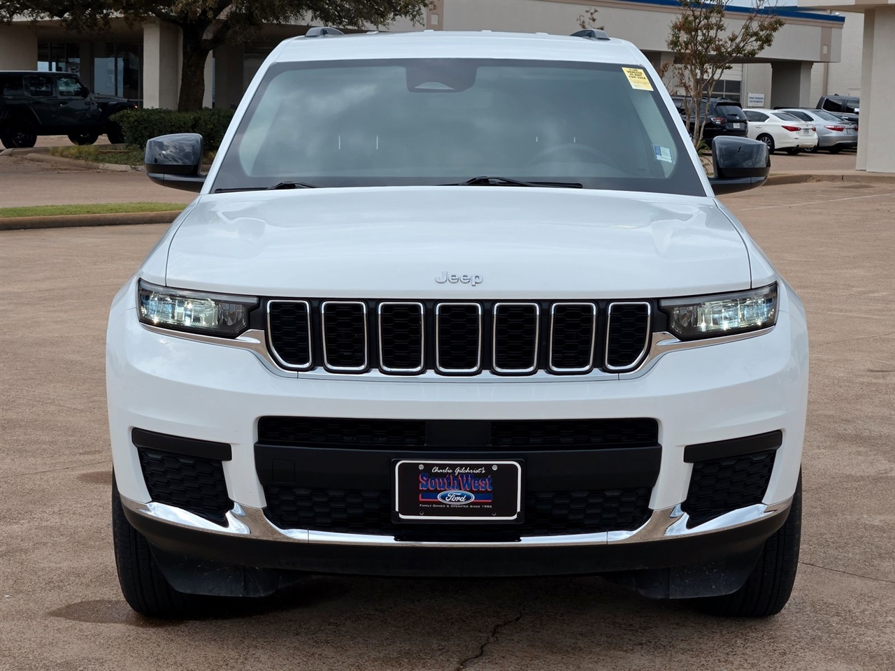 Jeep Grand Cherokee L Laredo 4x2 2023 Jeep Grand Cherokee L Laredo 4x2 2023