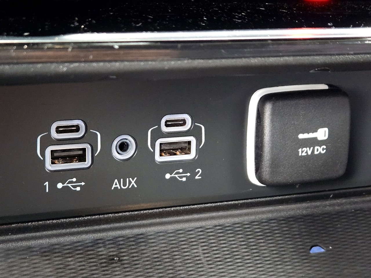 Jeep Grand Cherokee L Laredo 4x2 2023 Jeep Grand Cherokee L Laredo 4x2 2023