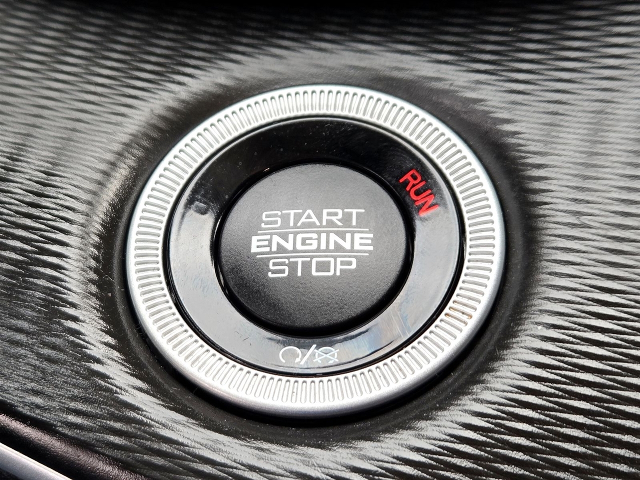 Jeep Grand Cherokee L Laredo 4x2 2023 Jeep Grand Cherokee L Laredo 4x2 2023