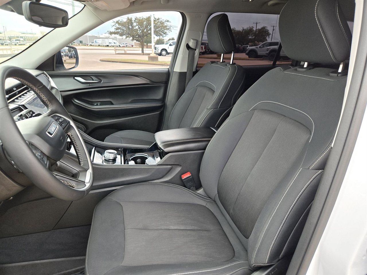 Jeep Grand Cherokee L Laredo 4x2 2023 Jeep Grand Cherokee L Laredo 4x2 2023