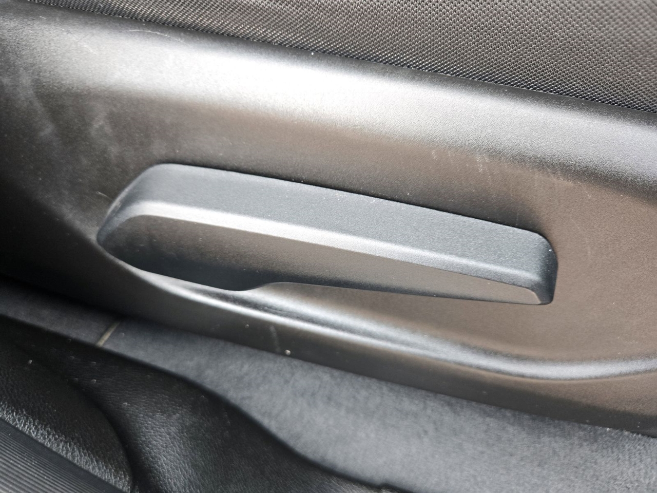 Jeep Grand Cherokee L Laredo 4x2 2023 Jeep Grand Cherokee L Laredo 4x2 2023