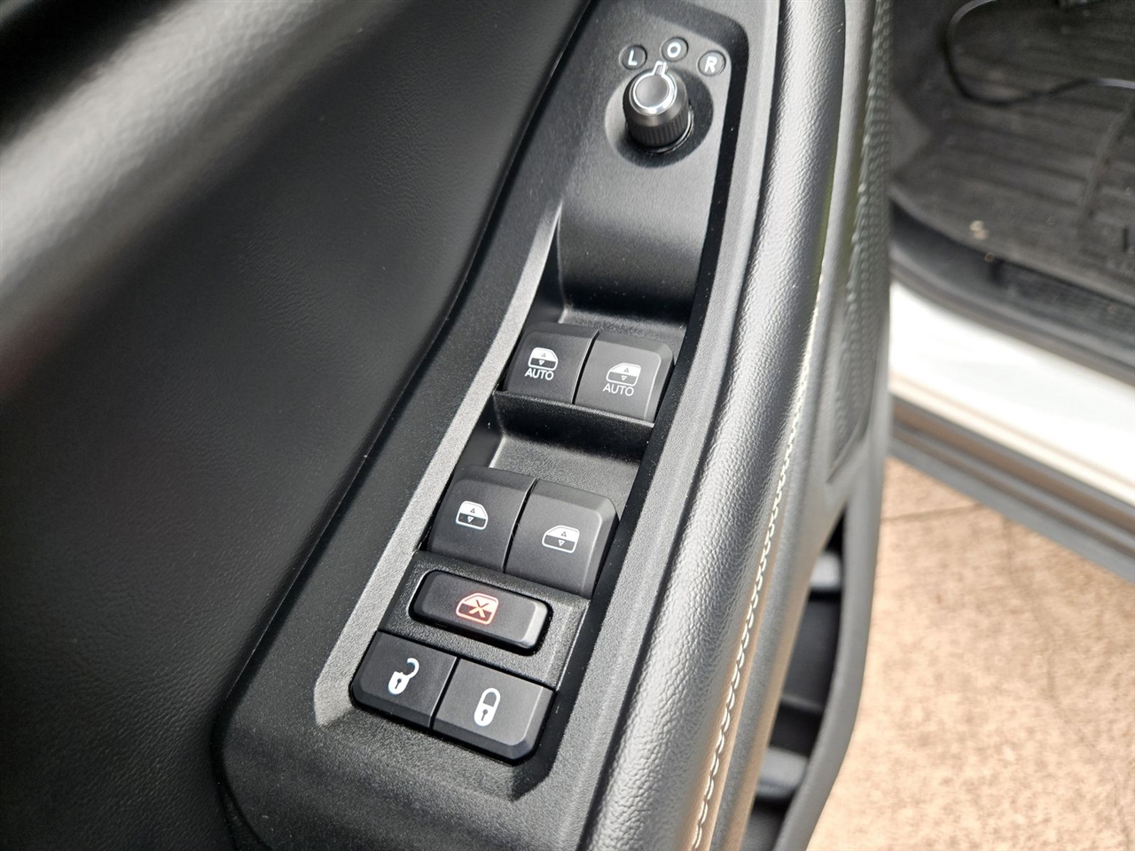 Jeep Grand Cherokee L Laredo 4x2 2023 Jeep Grand Cherokee L Laredo 4x2 2023