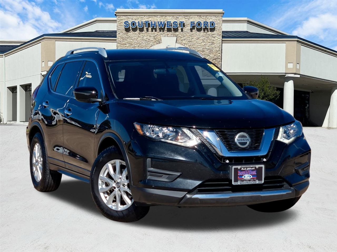 2018 Nissan Rogue FWD SV