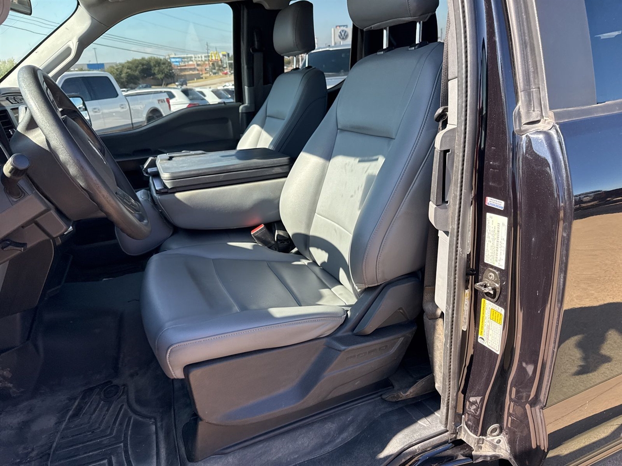 Ford F-150 Lariat 4WD SuperCab 8' Box 2021 Ford F-150 Lariat 4WD SuperCab 8' Box 2021