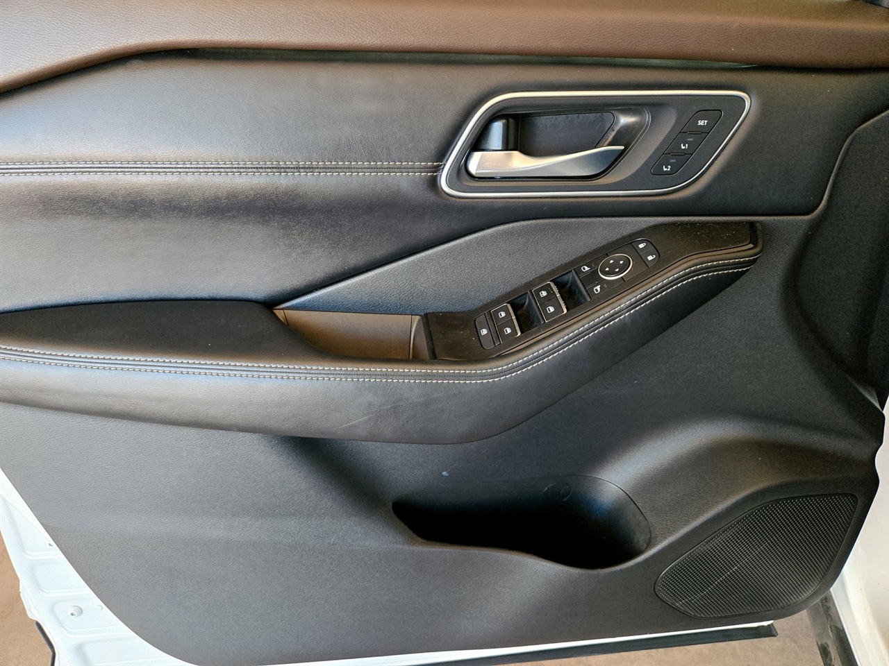 Nissan Rogue FWD Platinum 2021 Nissan Rogue FWD Platinum 2021