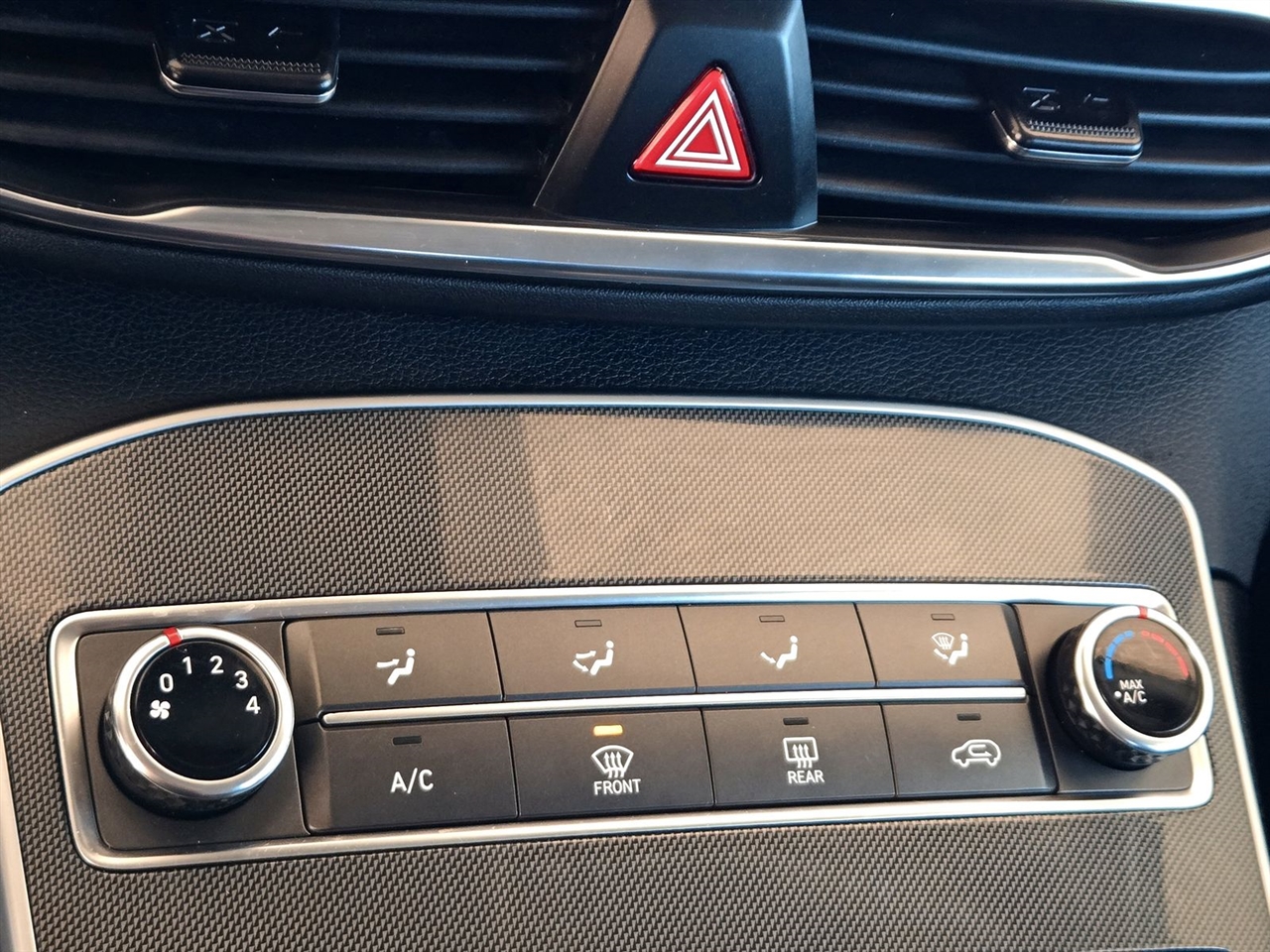 Hyundai Santa Fe SEL AWD 2022