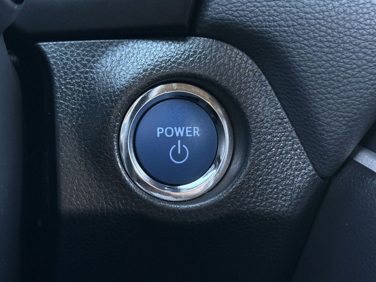 Toyota RAV4 Hybrid XSE AWD (Natl) 2021