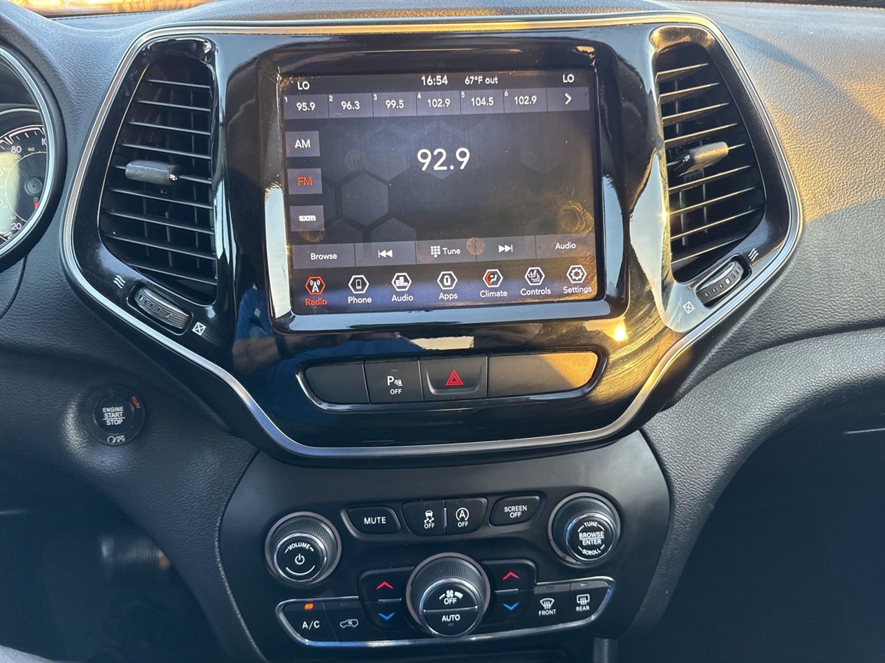 Jeep Cherokee Limited FWD 2020