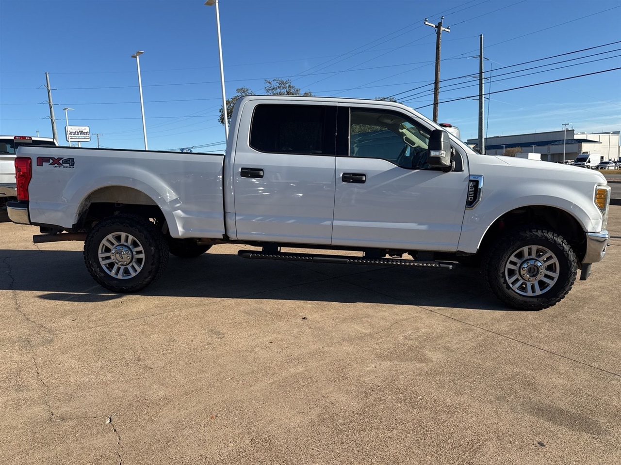 Ford Super Duty F-250 SRW King Ranch 4WD Crew Cab 8' Box 2017