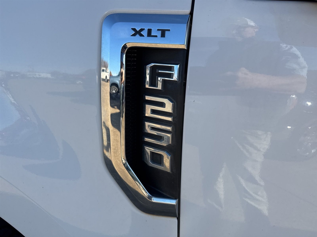 Ford Super Duty F-250 SRW King Ranch 4WD Crew Cab 8' Box 2017