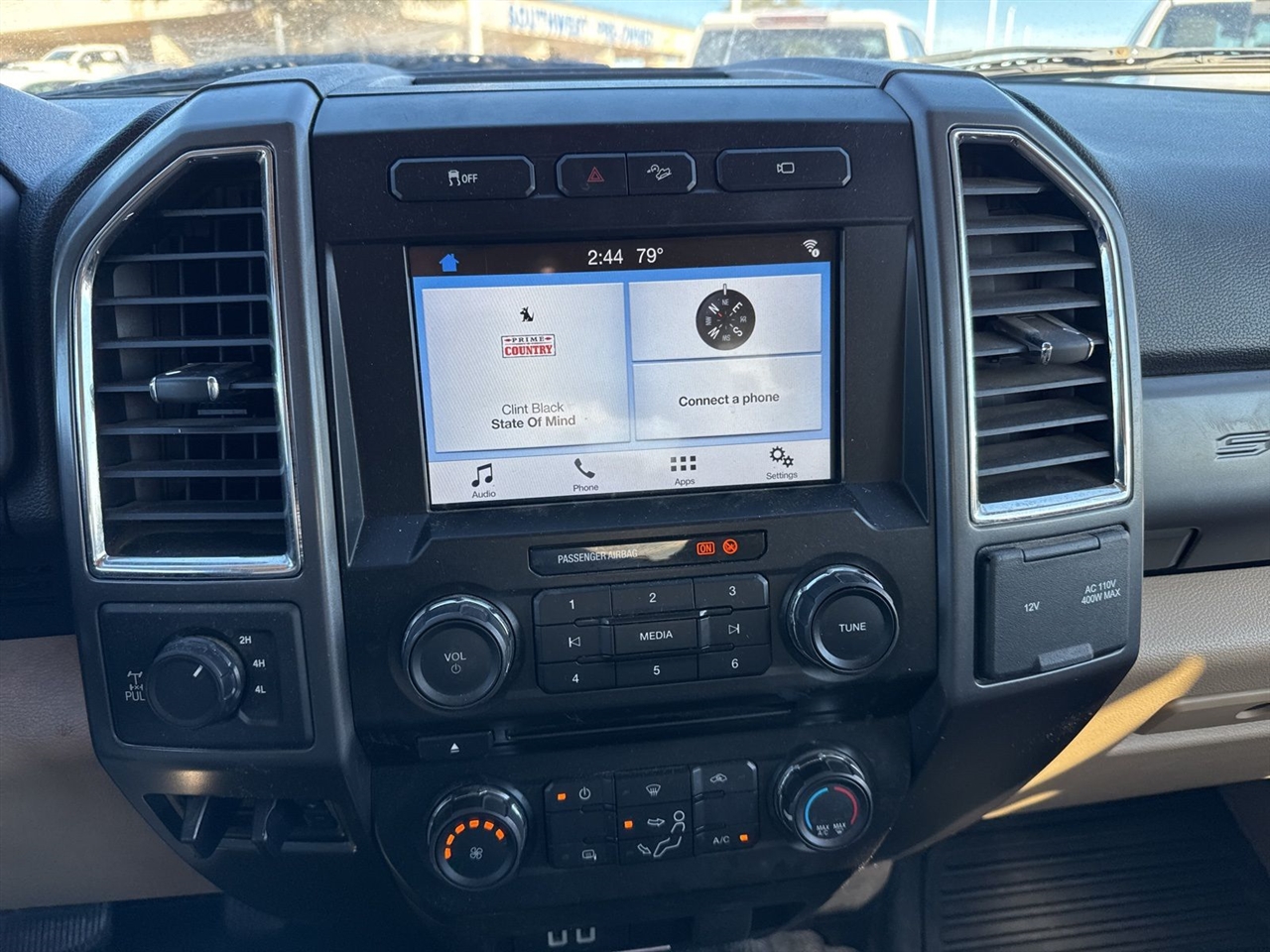 Ford Super Duty F-250 SRW King Ranch 4WD Crew Cab 8' Box 2017