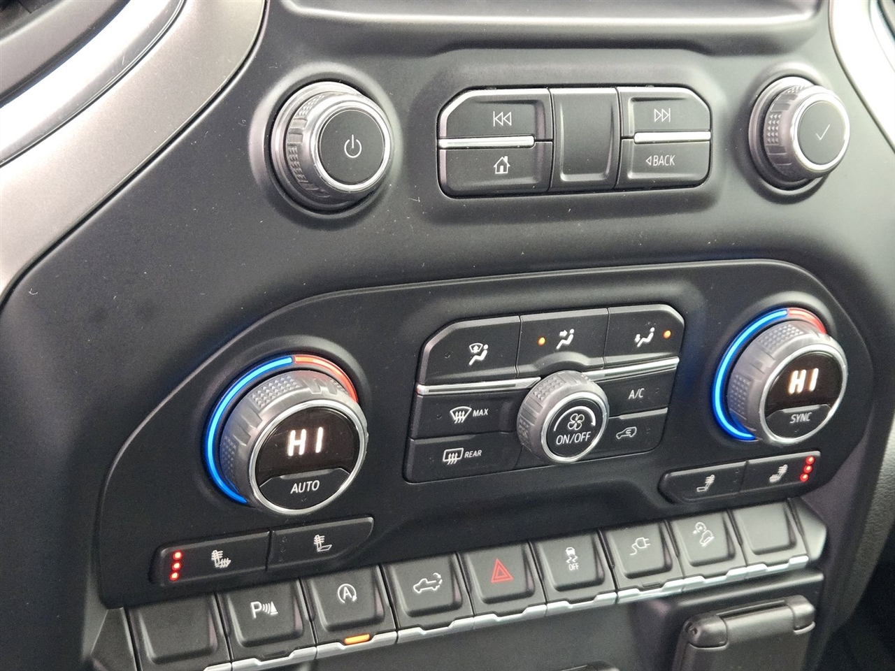 Chevrolet Silverado 1500 4WD Crew Cab 147" LT Trail Boss 2019