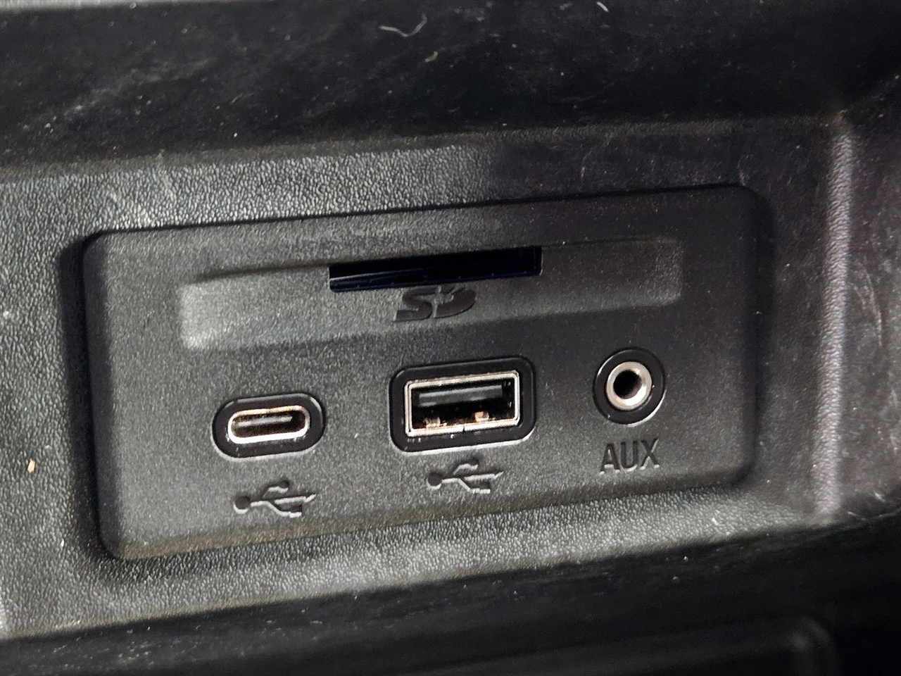 Chevrolet Silverado 1500 4WD Crew Cab 147" LT Trail Boss 2019