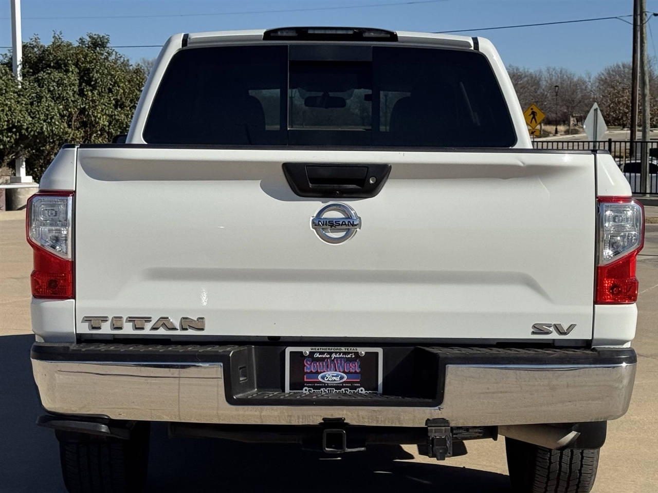 Nissan Titan 4x2 Crew Cab SV 2018