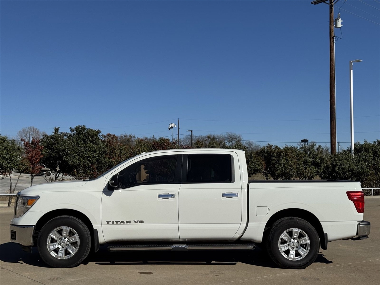 Nissan Titan 4x2 Crew Cab SV 2018