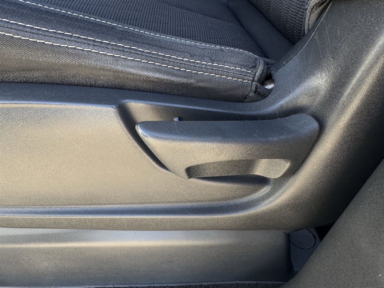 Nissan Titan 4x2 Crew Cab SV 2018