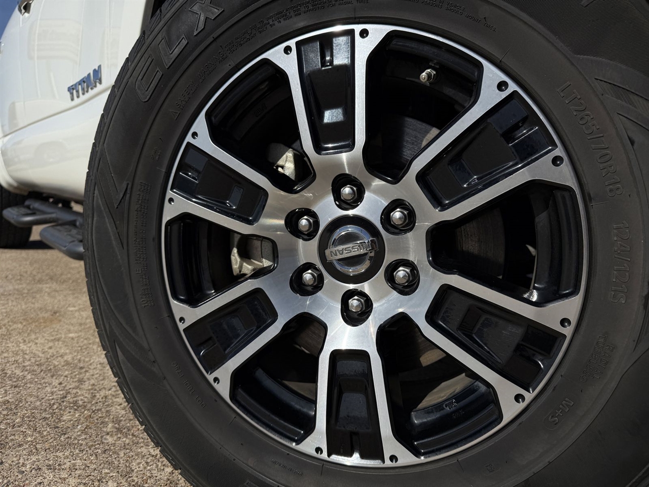 Nissan Titan 4x4 Crew Cab SV 2021