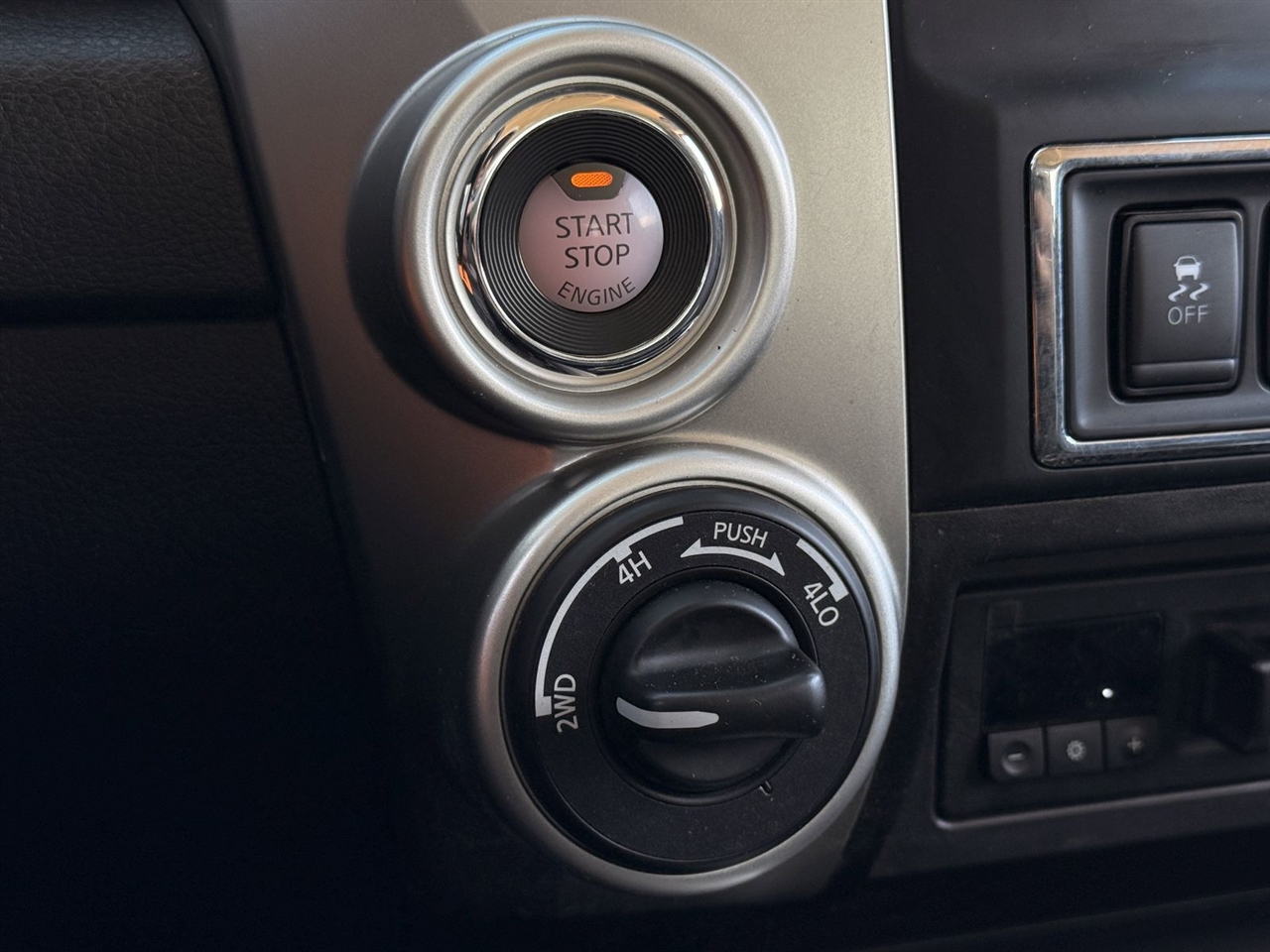 Nissan Titan 4x4 Crew Cab SV 2021