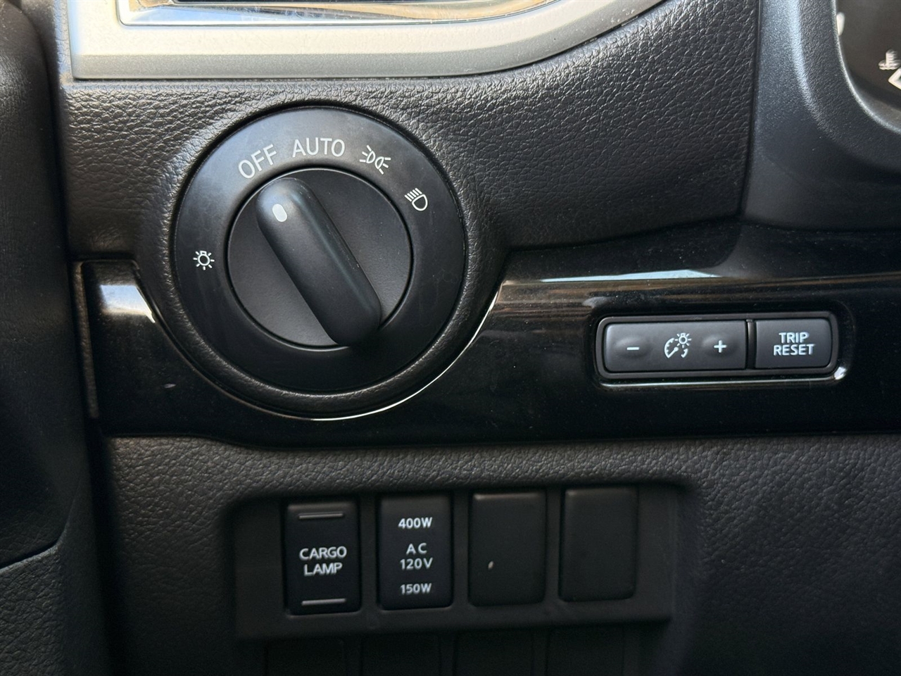 Nissan Titan 4x4 Crew Cab SV 2021