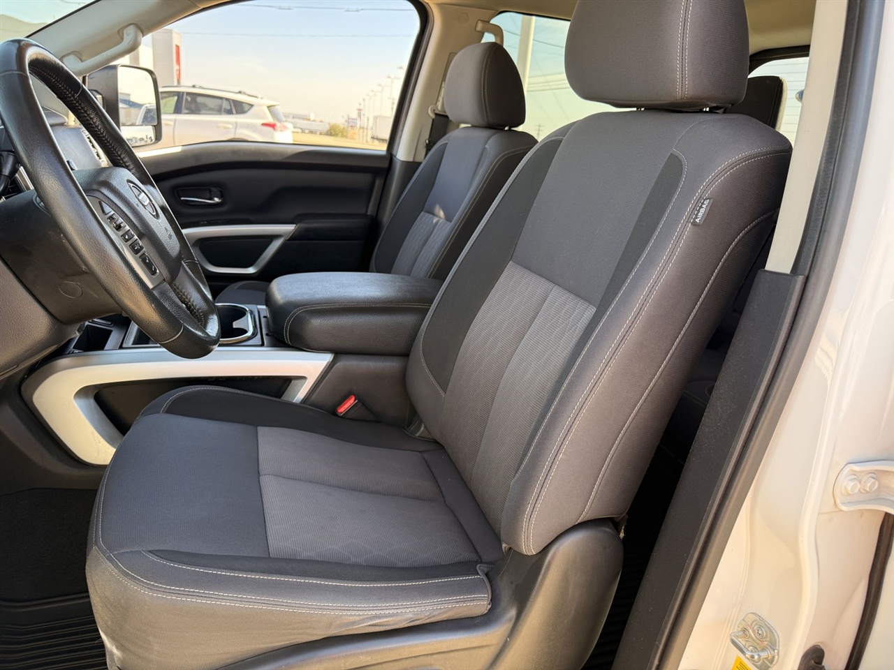 Nissan Titan 4x4 Crew Cab SV 2021