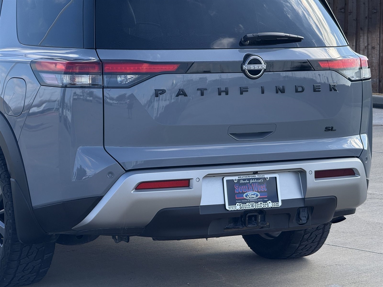 Nissan Pathfinder SL 2WD 2022