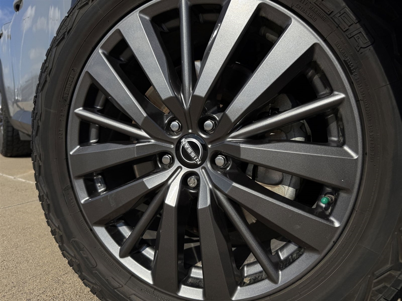 Nissan Pathfinder SL 2WD 2022