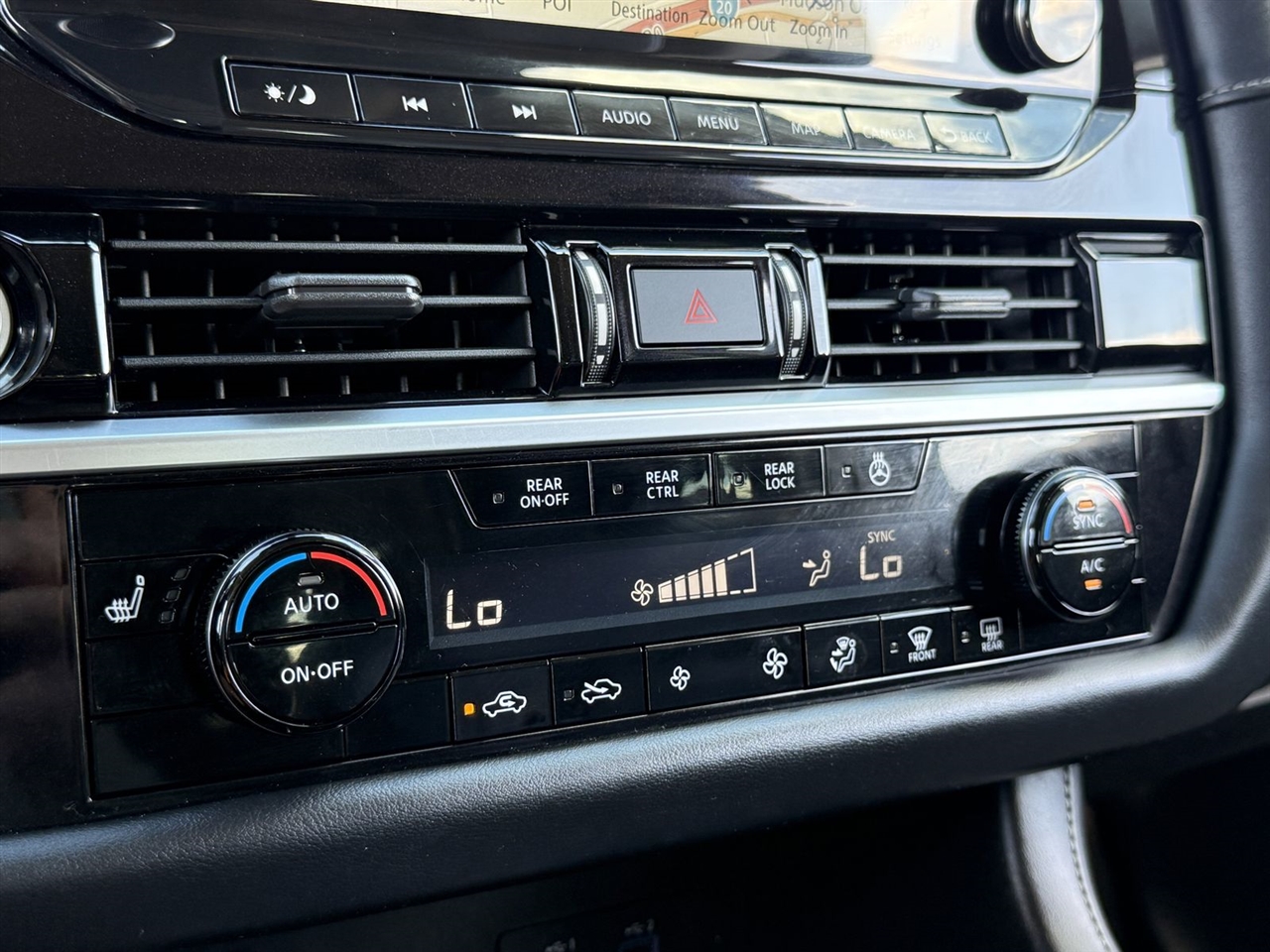 Nissan Pathfinder SL 2WD 2022