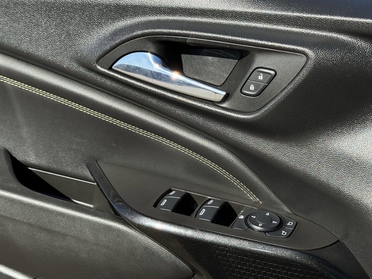 Chevrolet Trax FWD 4dr LT 2024