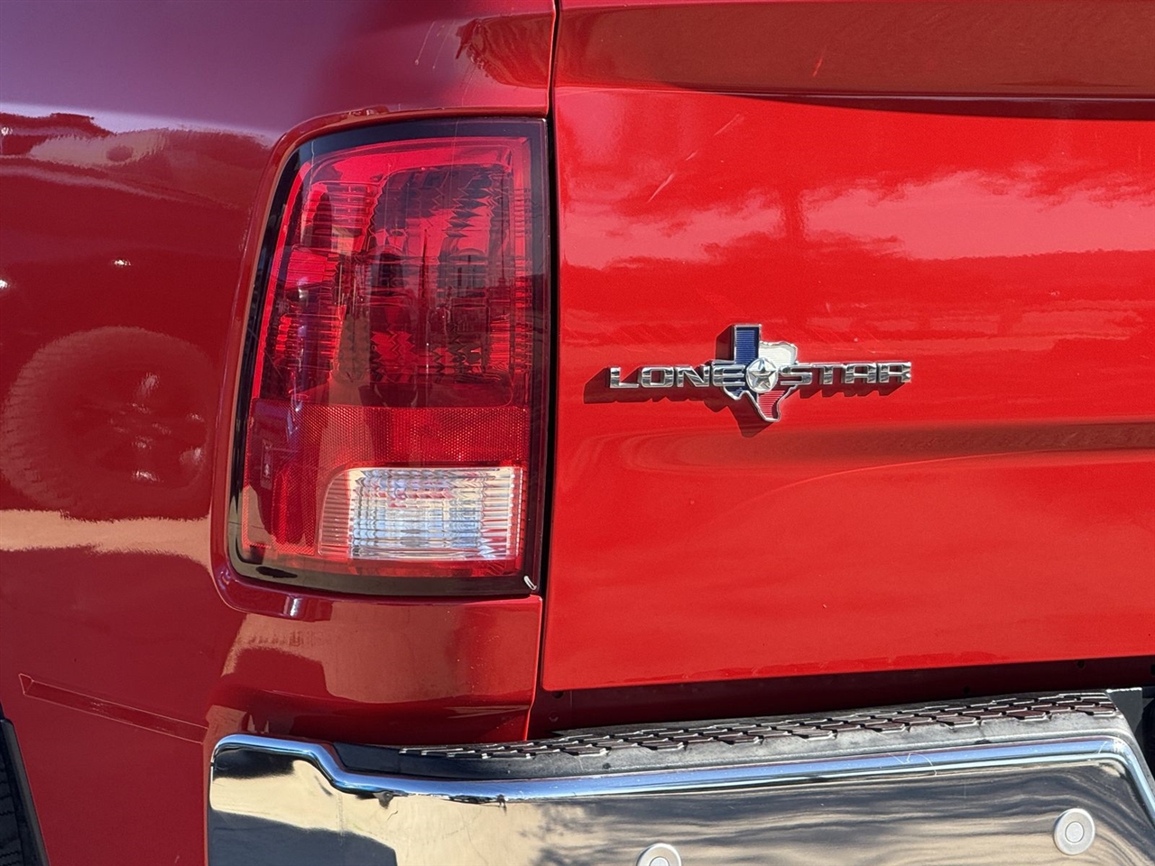 RAM 1500 4WD Crew Cab 140.5" Lone Star 2016