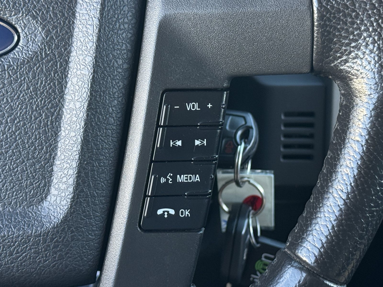 Ford F-150 2WD SuperCrew 145" King Ranch 2013