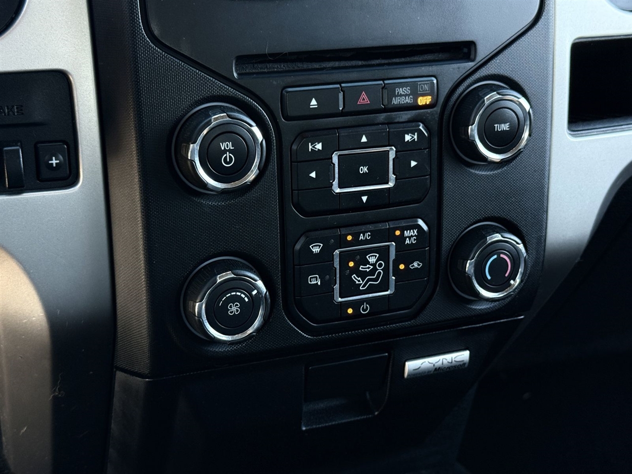 Ford F-150 4WD SuperCrew 145" King Ranch 2014