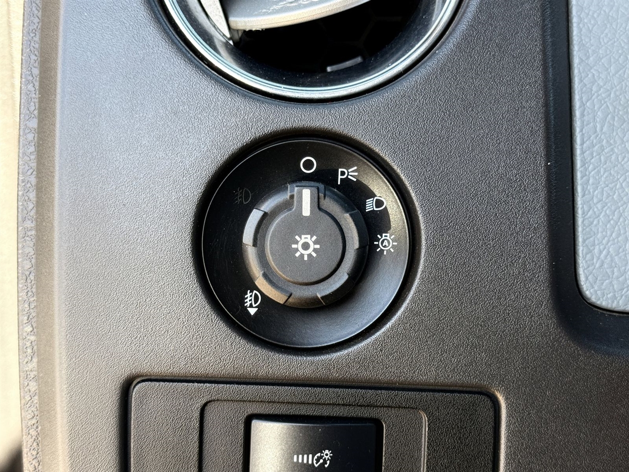 Ford F-150 4WD SuperCrew 145" King Ranch 2014