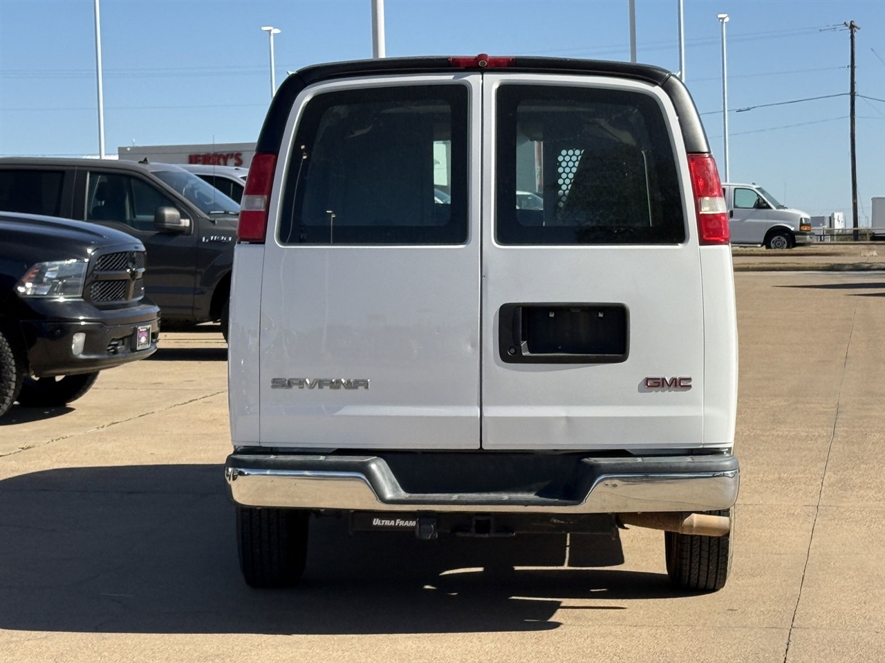 GMC Savana Cargo Van RWD 2500 135" 2017