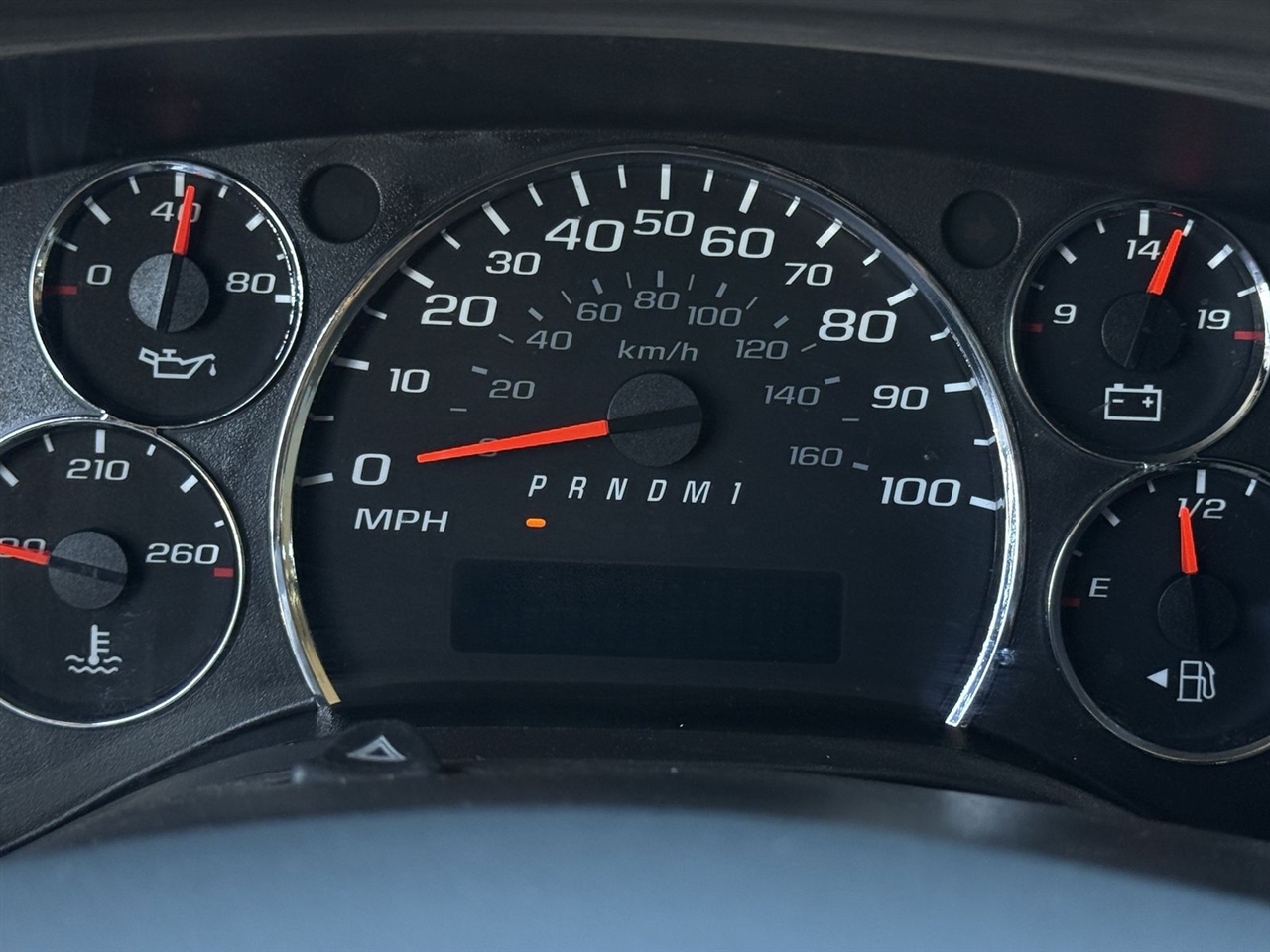 GMC Savana Cargo Van RWD 2500 135" 2017