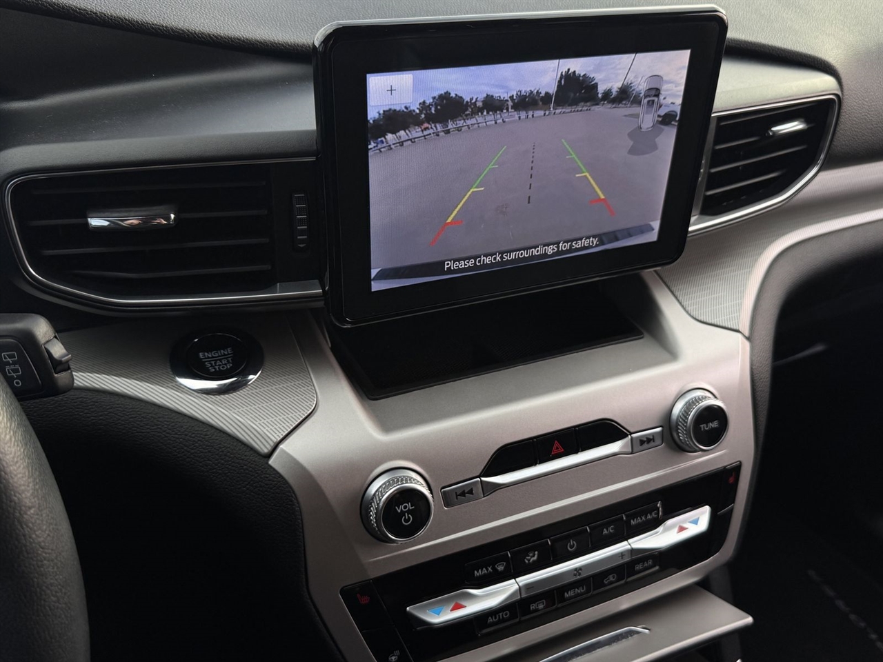 Ford Explorer XLT RWD 2022