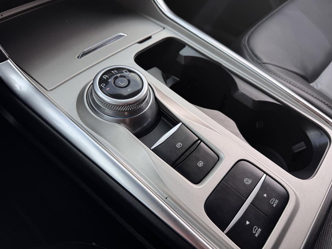 Ford Explorer XLT RWD 2022