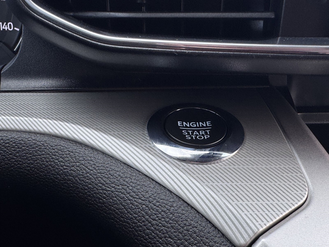 Ford Explorer XLT RWD 2022