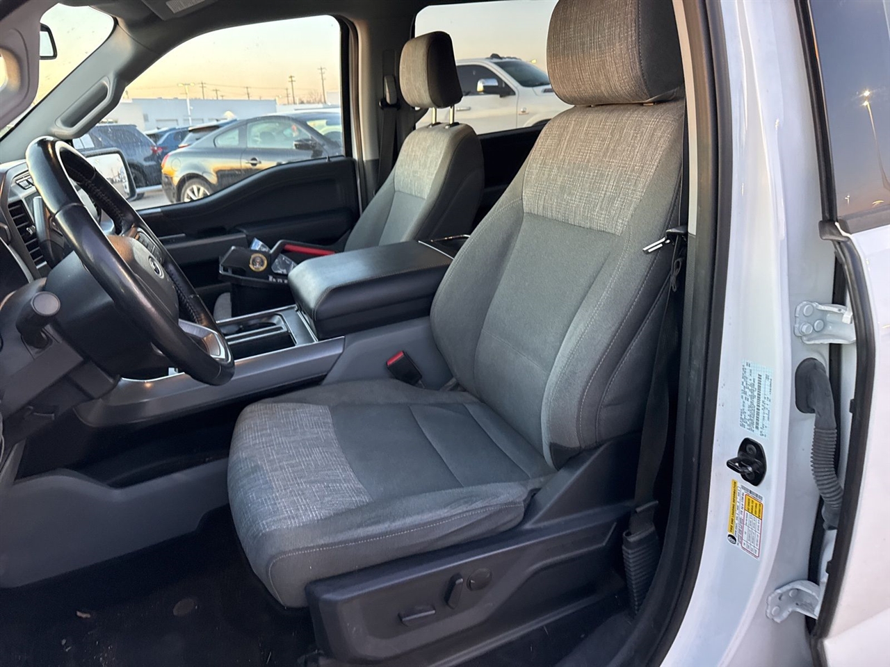 Ford F-150 Lariat 2WD SuperCrew 5.5' Box 2022