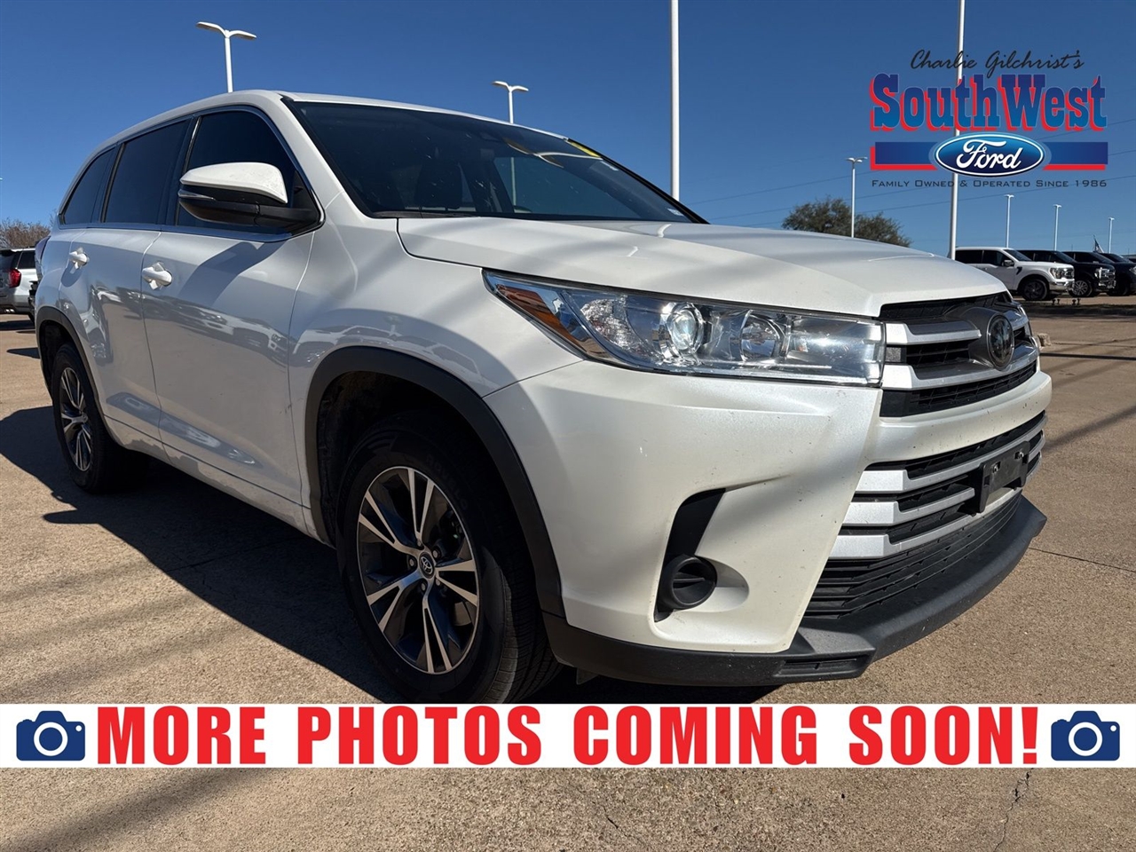 2018 Toyota Highlander LE I4 FWD (Natl)