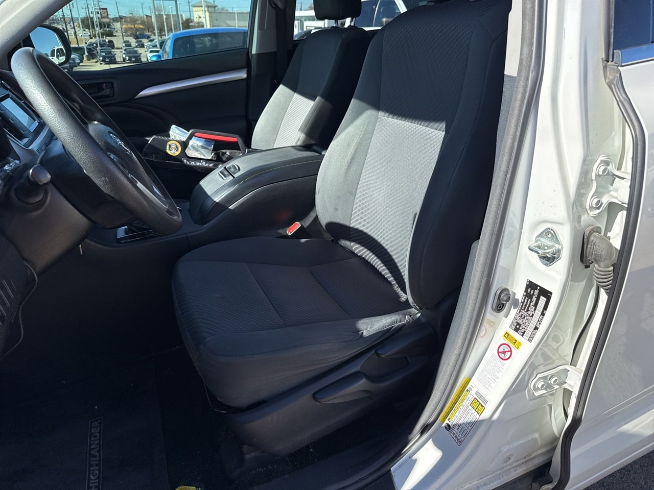 Toyota Highlander LE I4 FWD (Natl) 2018