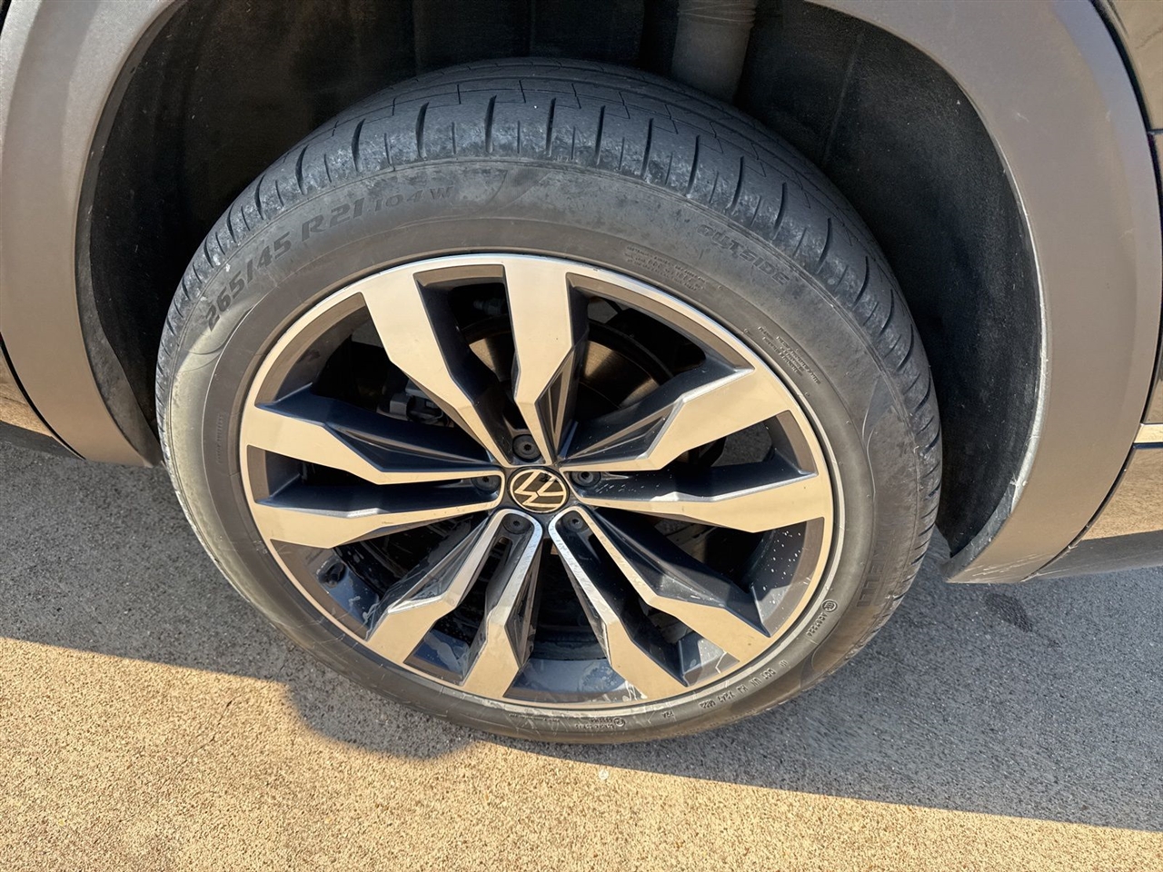 Volkswagen Atlas 3.6L V6 SEL Premium R-Line 4MOTION 2022