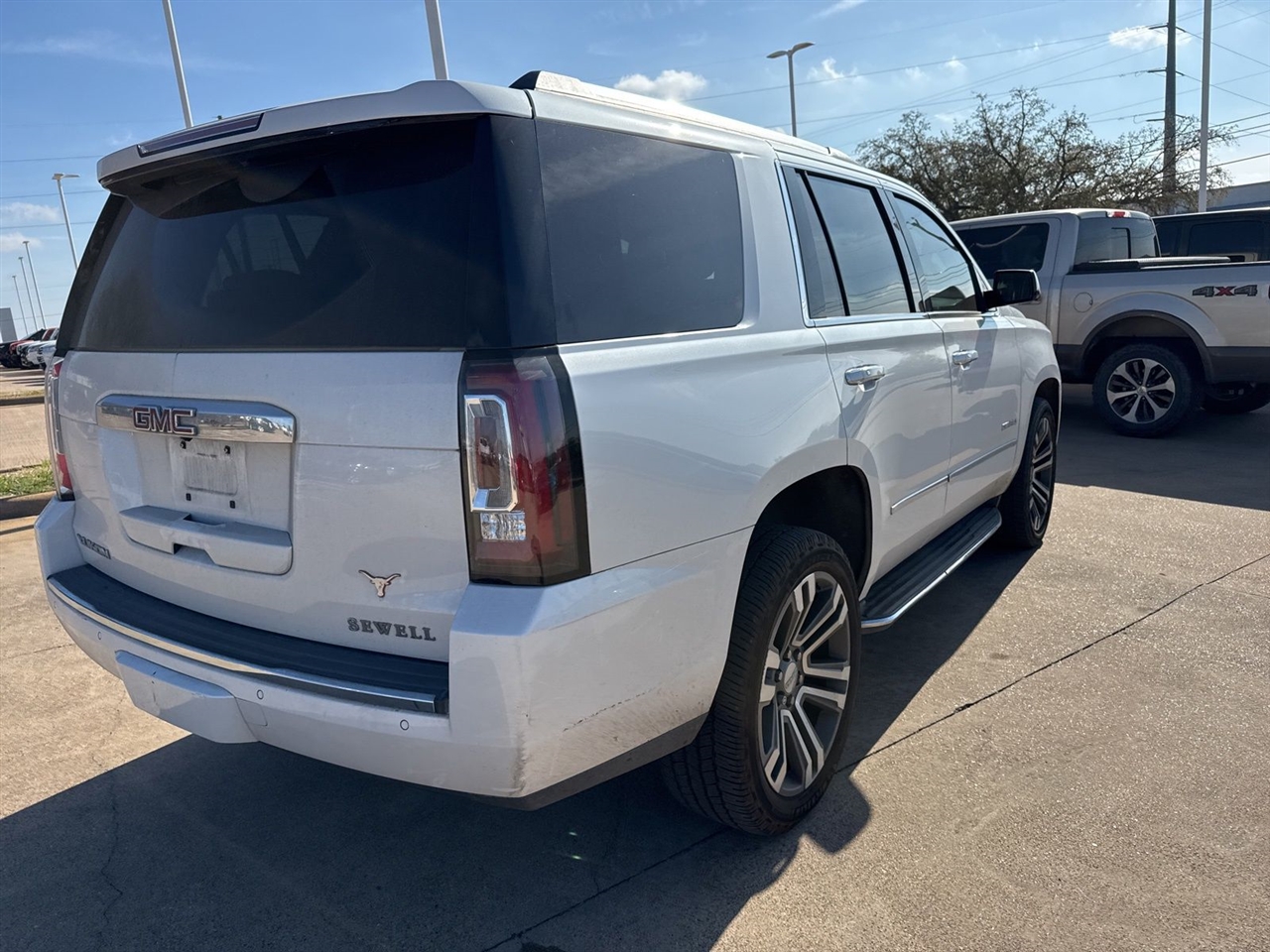 GMC Yukon 2WD 4dr Denali 2017